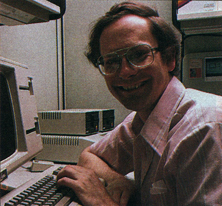 Bruce Daniels, a software designer, remembers seeing the “mouse” and becoming convinced that he would make it an essential element of the new Apple.